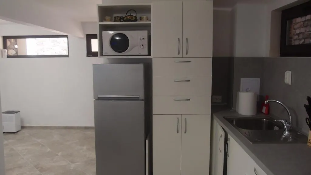 סוזופול Vyara Holiday Home